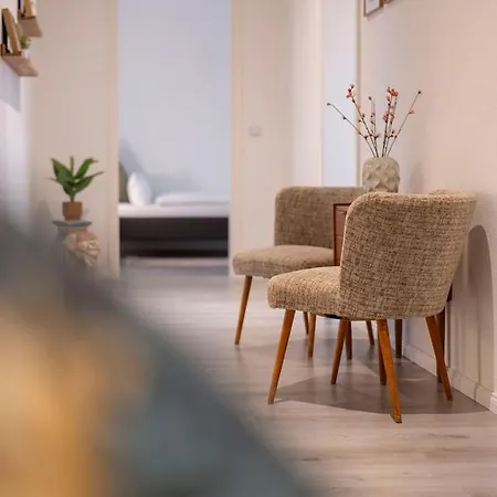 Apartment 4-room In The Heart Of *