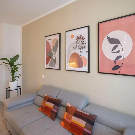 Apartment 4-room In The Heart Of